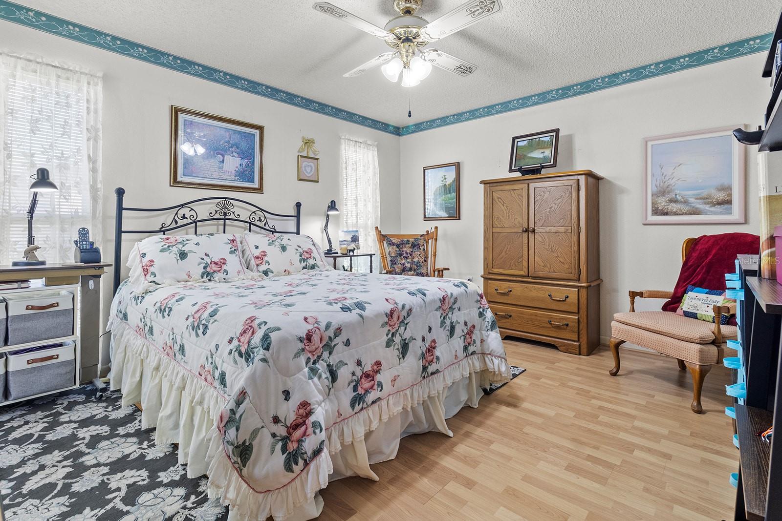 Image 18 of 33 For 4846 Colonnades Club Boulevard