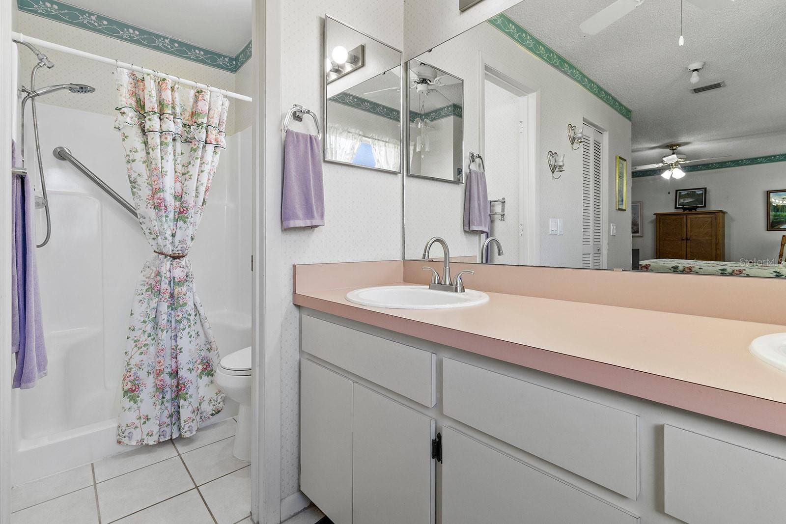 Image 21 of 33 For 4846 Colonnades Club Boulevard