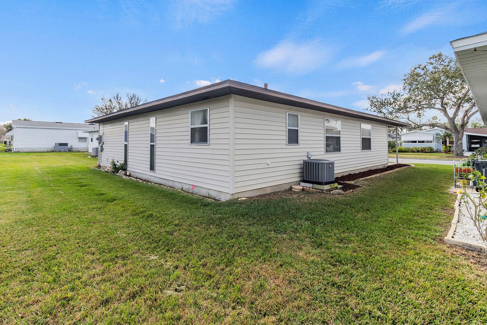 Image 24 of 33 For 4846 Colonnades Club Boulevard