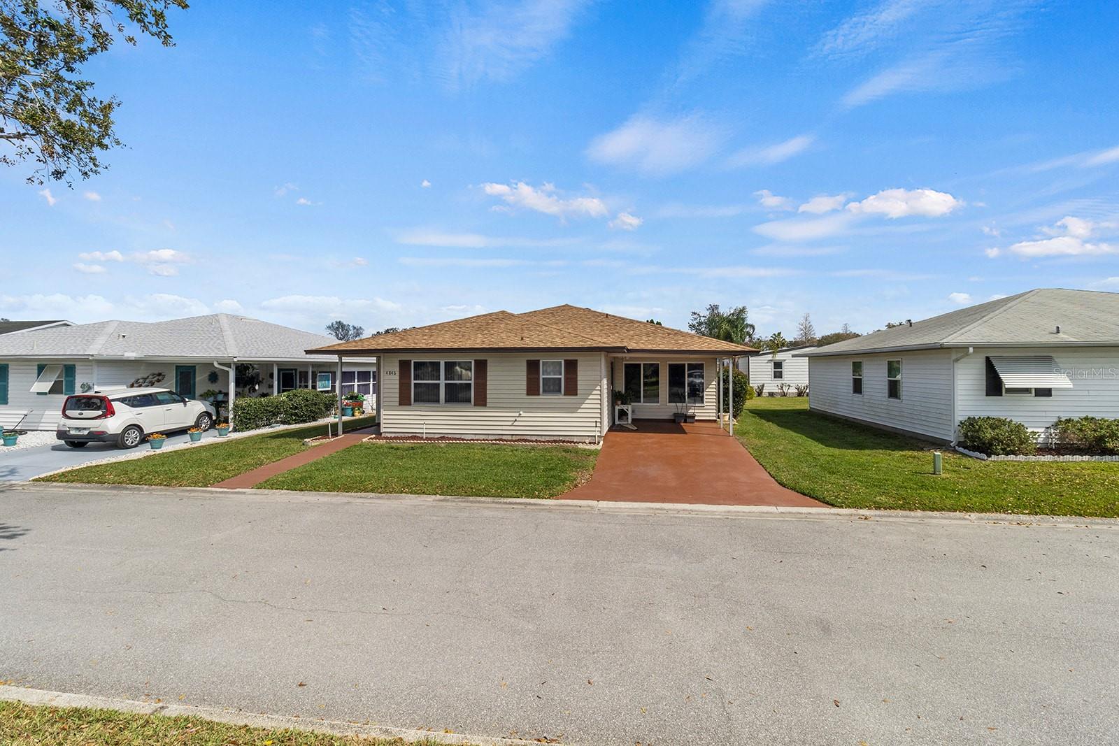 Image 25 of 33 For 4846 Colonnades Club Boulevard