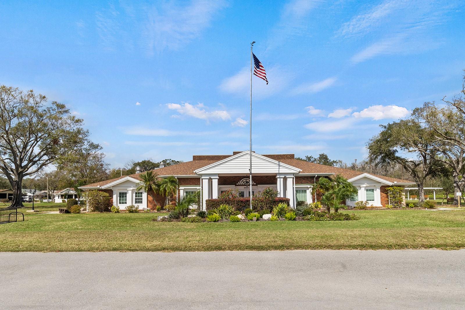 Image 26 of 33 For 4846 Colonnades Club Boulevard