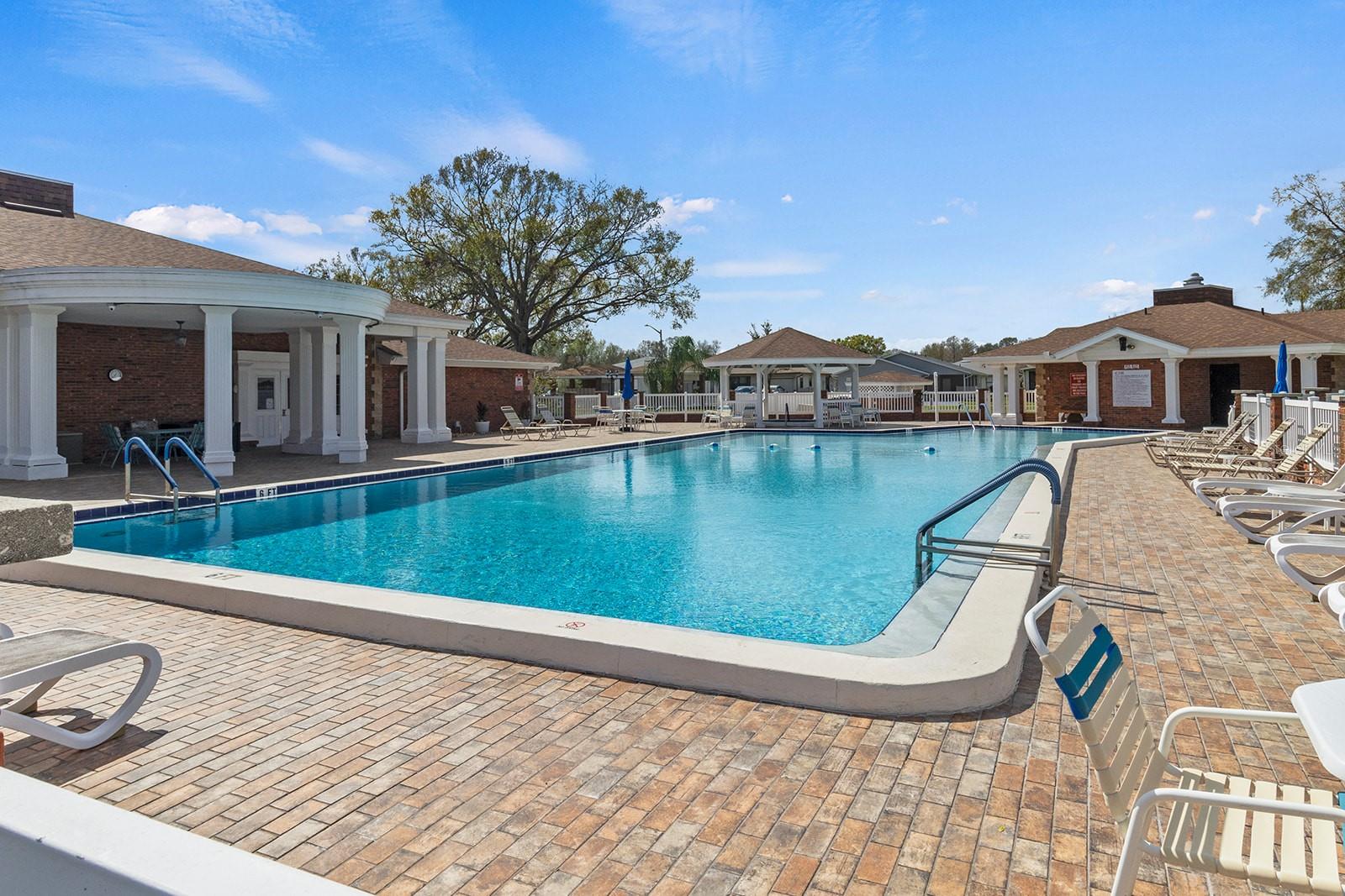 Image 28 of 33 For 4846 Colonnades Club Boulevard