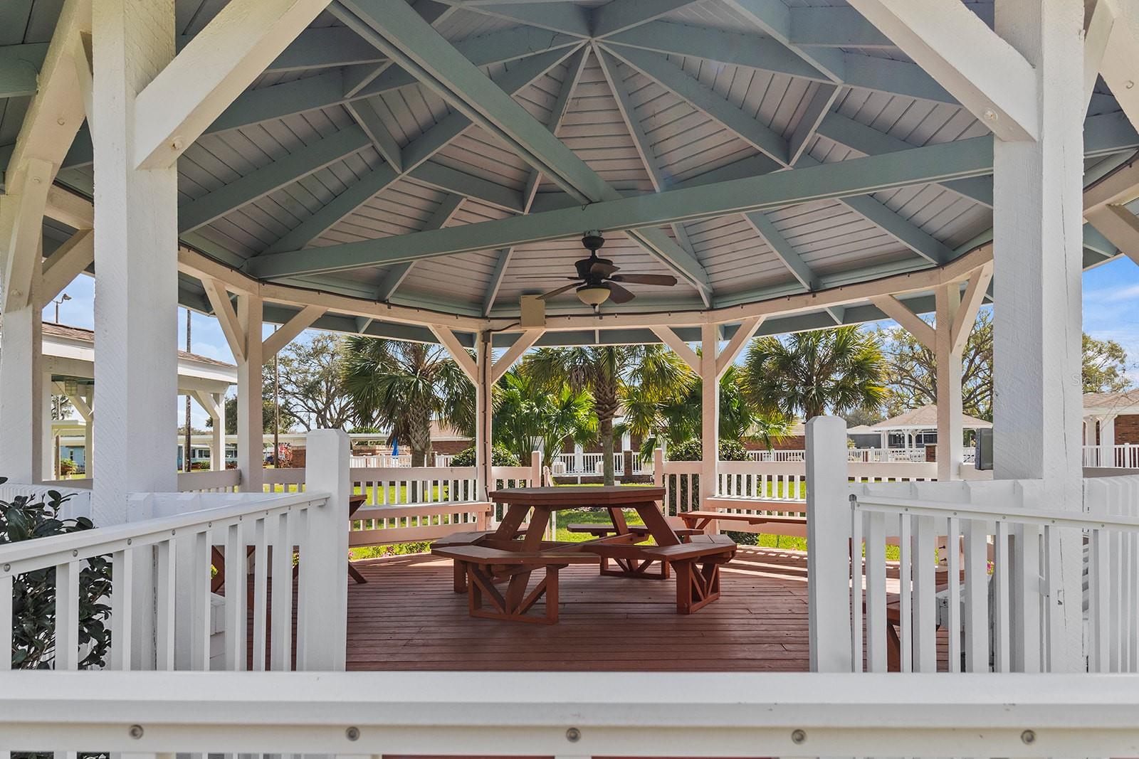 Image 31 of 33 For 4846 Colonnades Club Boulevard