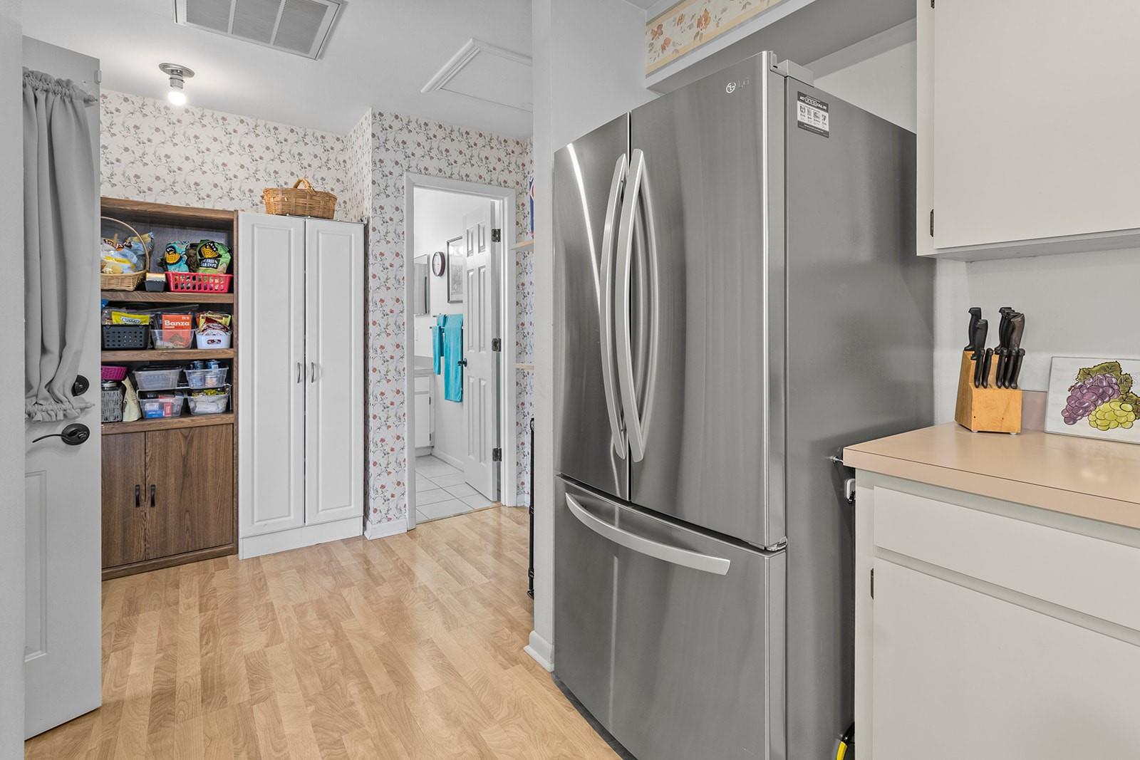 Image 8 of 33 For 4846 Colonnades Club Boulevard