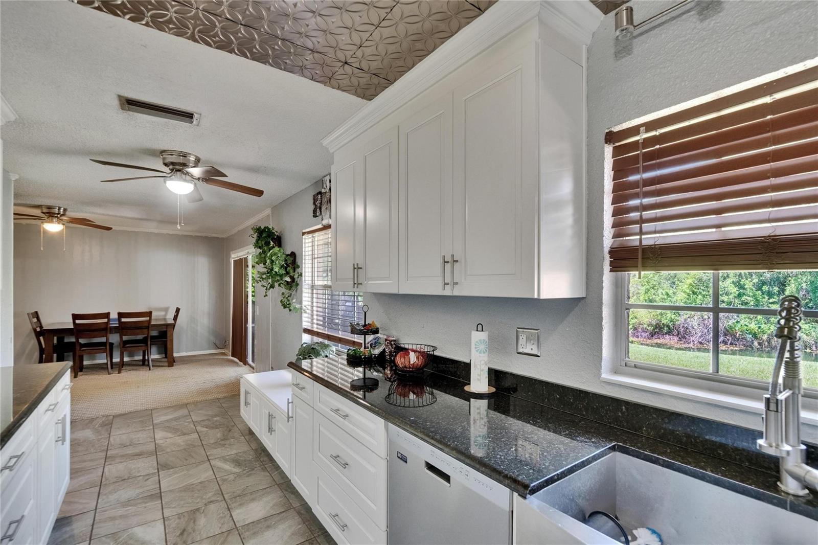 Image 10 of 41 For 1716 Bayou Circle