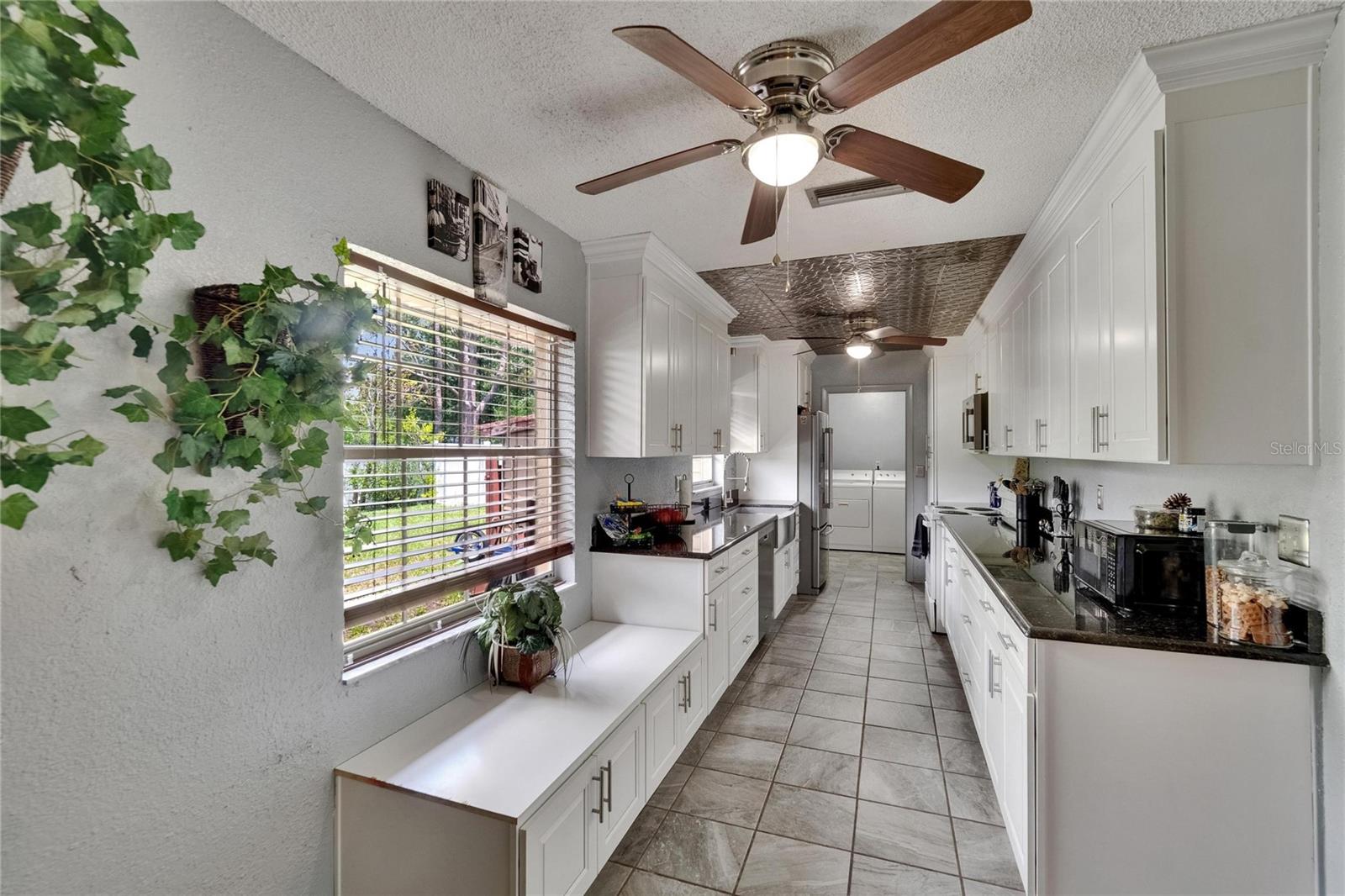 Image 13 of 41 For 1716 Bayou Circle