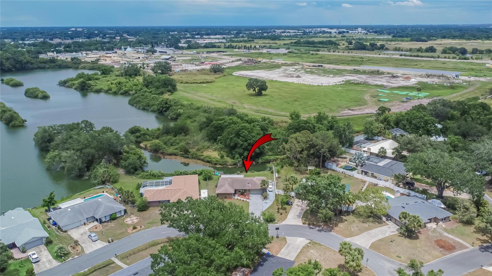 Image 3 of 41 For 1716 Bayou Circle