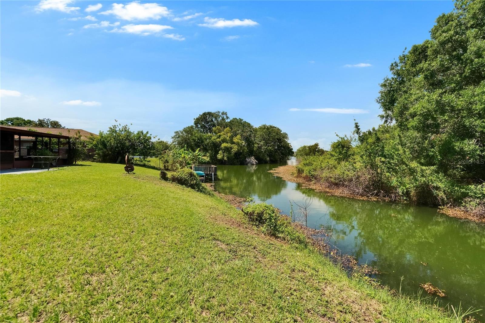 Image 8 of 41 For 1716 Bayou Circle