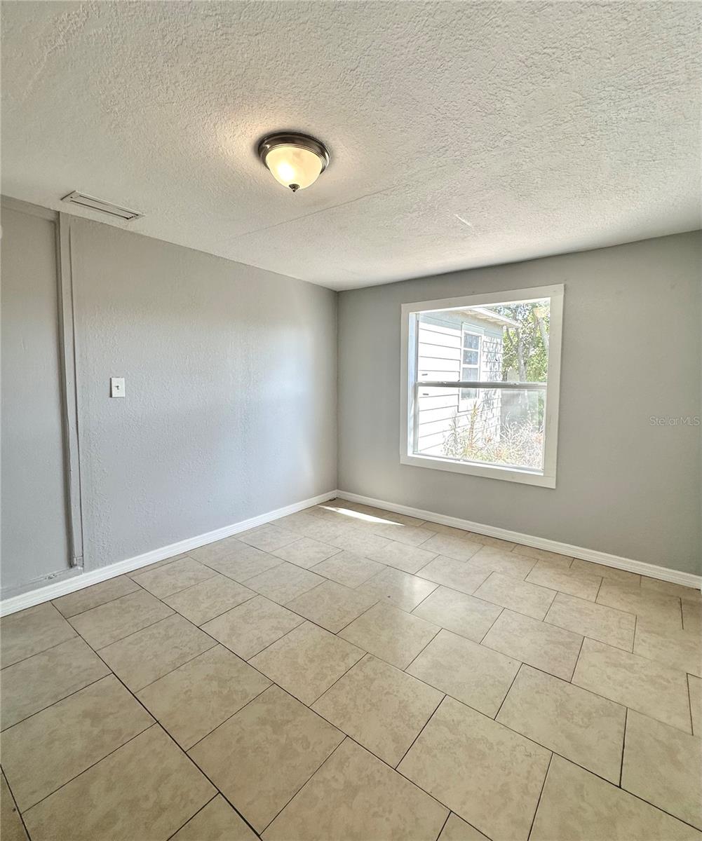 Image 13 of 25 For 4214 Fairfield Avenue S