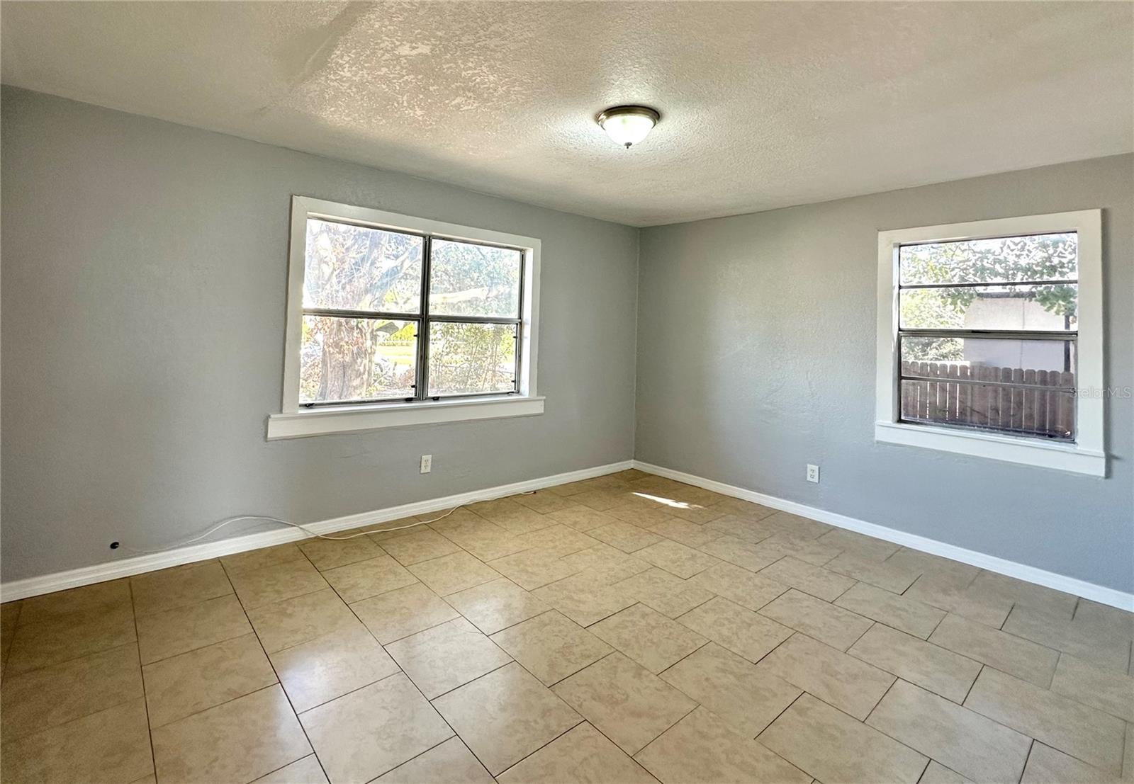 Image 16 of 25 For 4214 Fairfield Avenue S