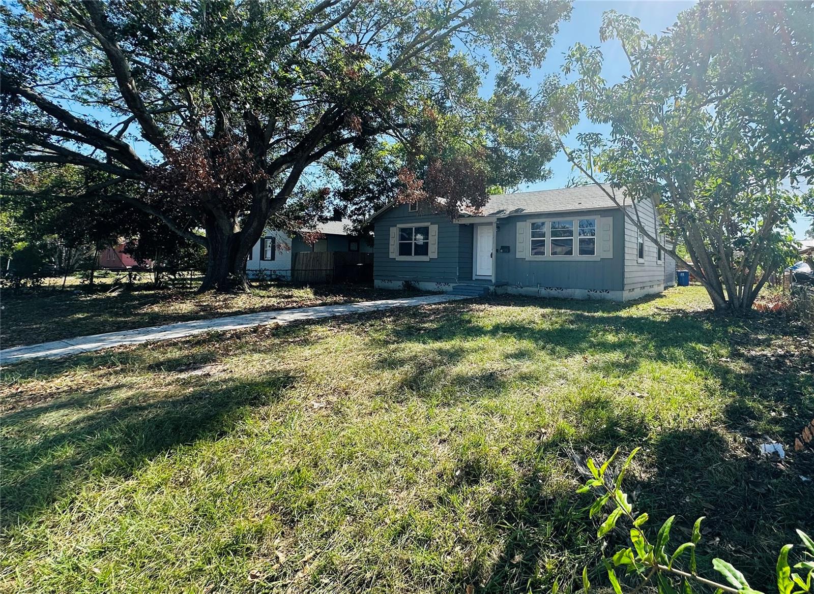 Image 3 of 25 For 4214 Fairfield Avenue S