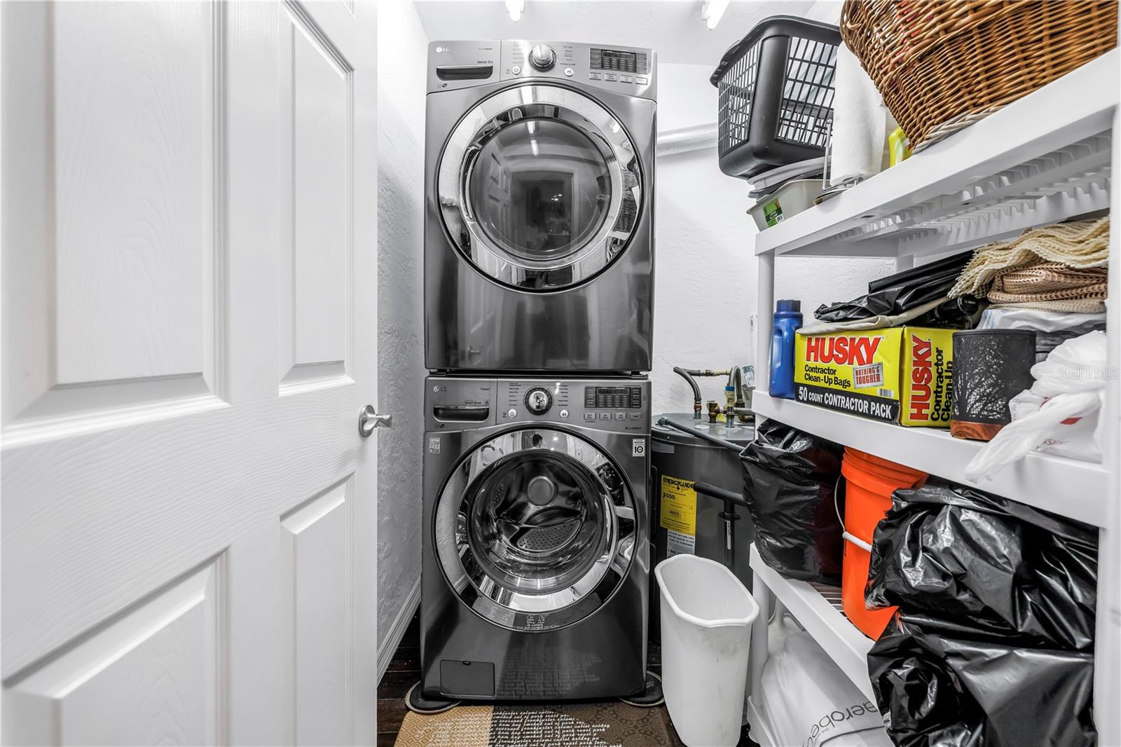 Image 29 of 44 For 4651 1st Street Ne 402
