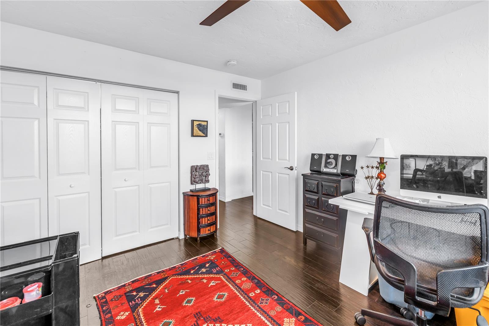 Image 33 of 44 For 4651 1st Street Ne 402