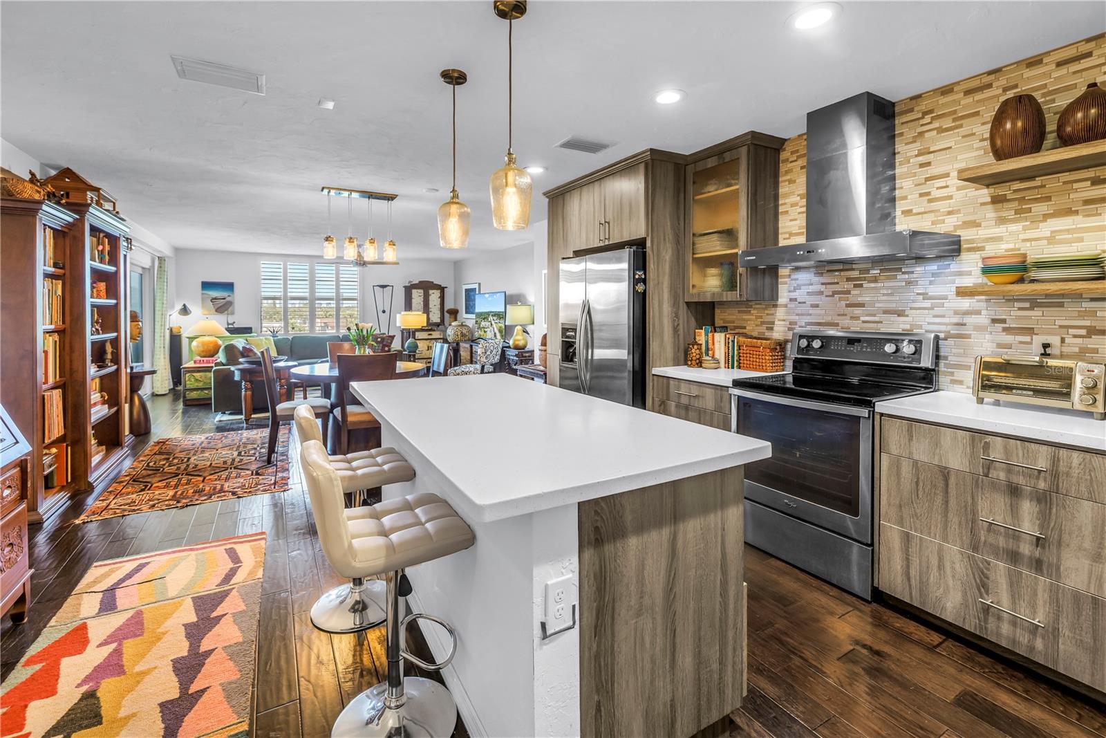 Image 5 of 44 For 4651 1st Street Ne 402