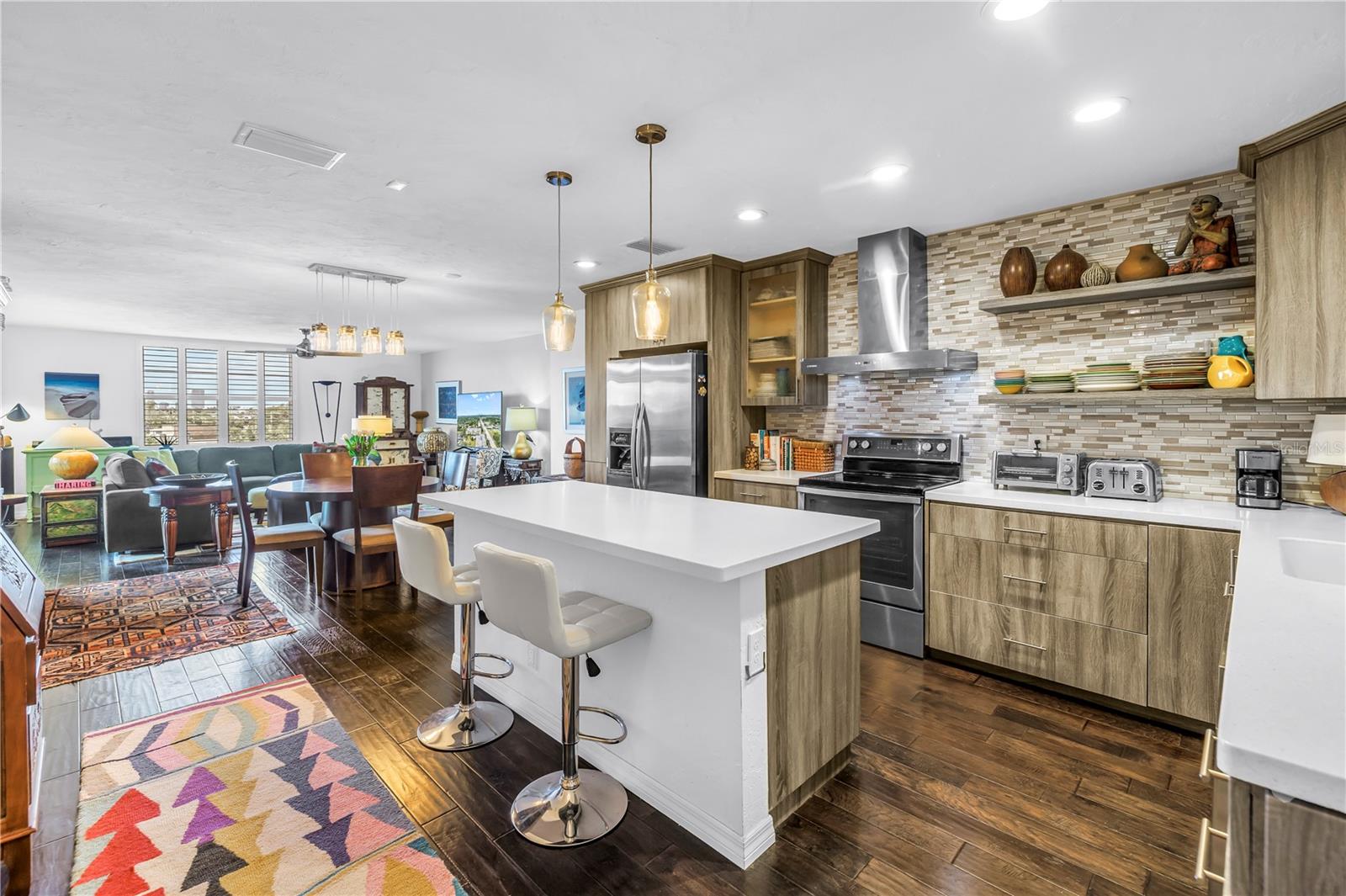Image 6 of 44 For 4651 1st Street Ne 402