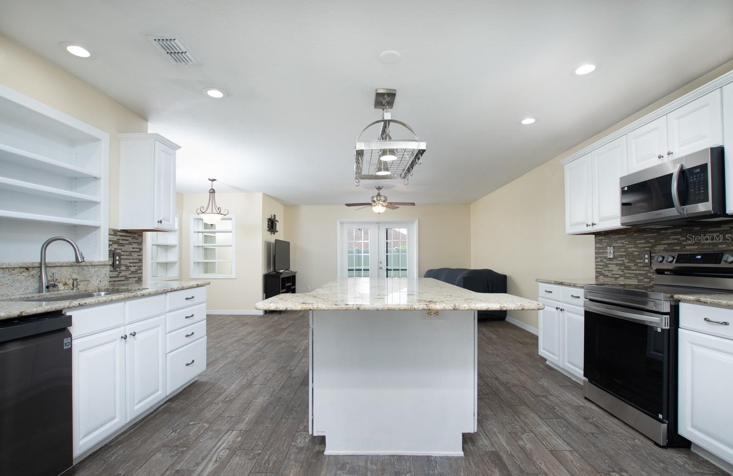 Image 12 of 61 For 2418 23rd Street