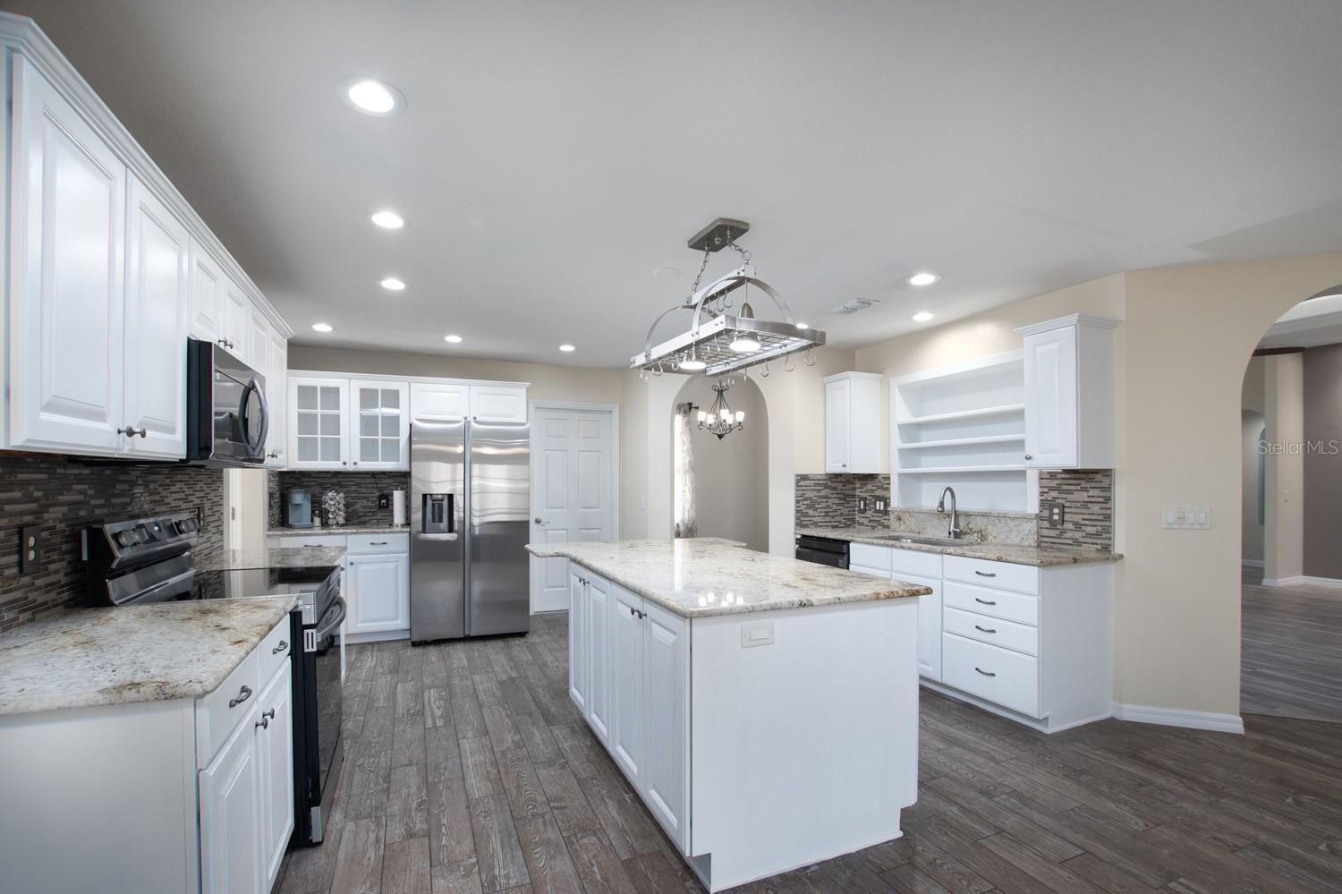 Image 15 of 61 For 2418 23rd Street