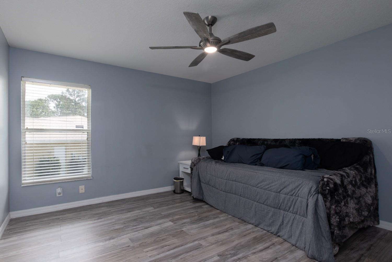 Image 32 of 61 For 2418 23rd Street
