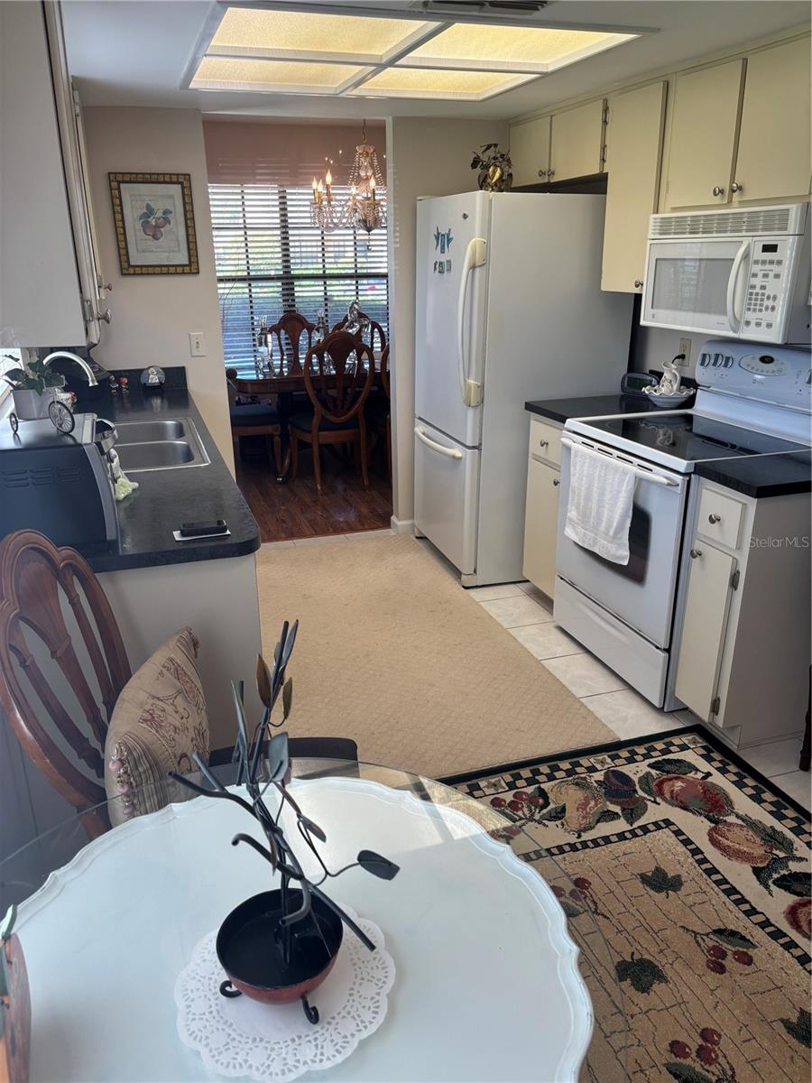 Image 13 of 19 For 9302 Trowbridge Court