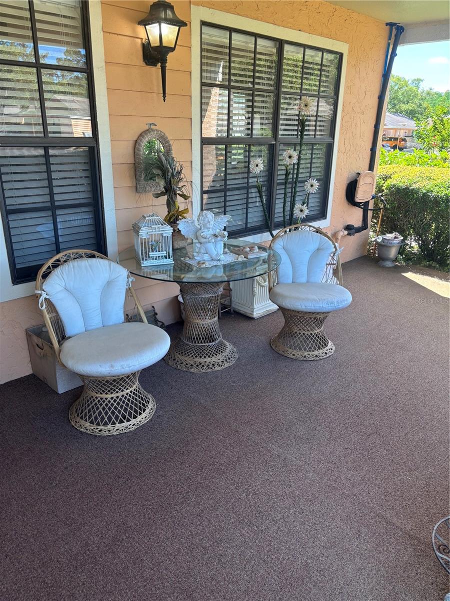 Image 4 of 19 For 9302 Trowbridge Court