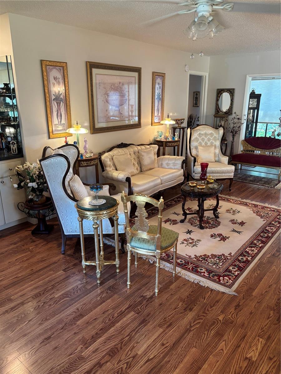 Image 6 of 19 For 9302 Trowbridge Court