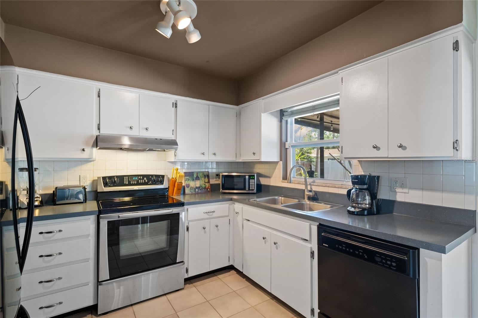 Image 10 of 18 For 2048 64th Avenue S