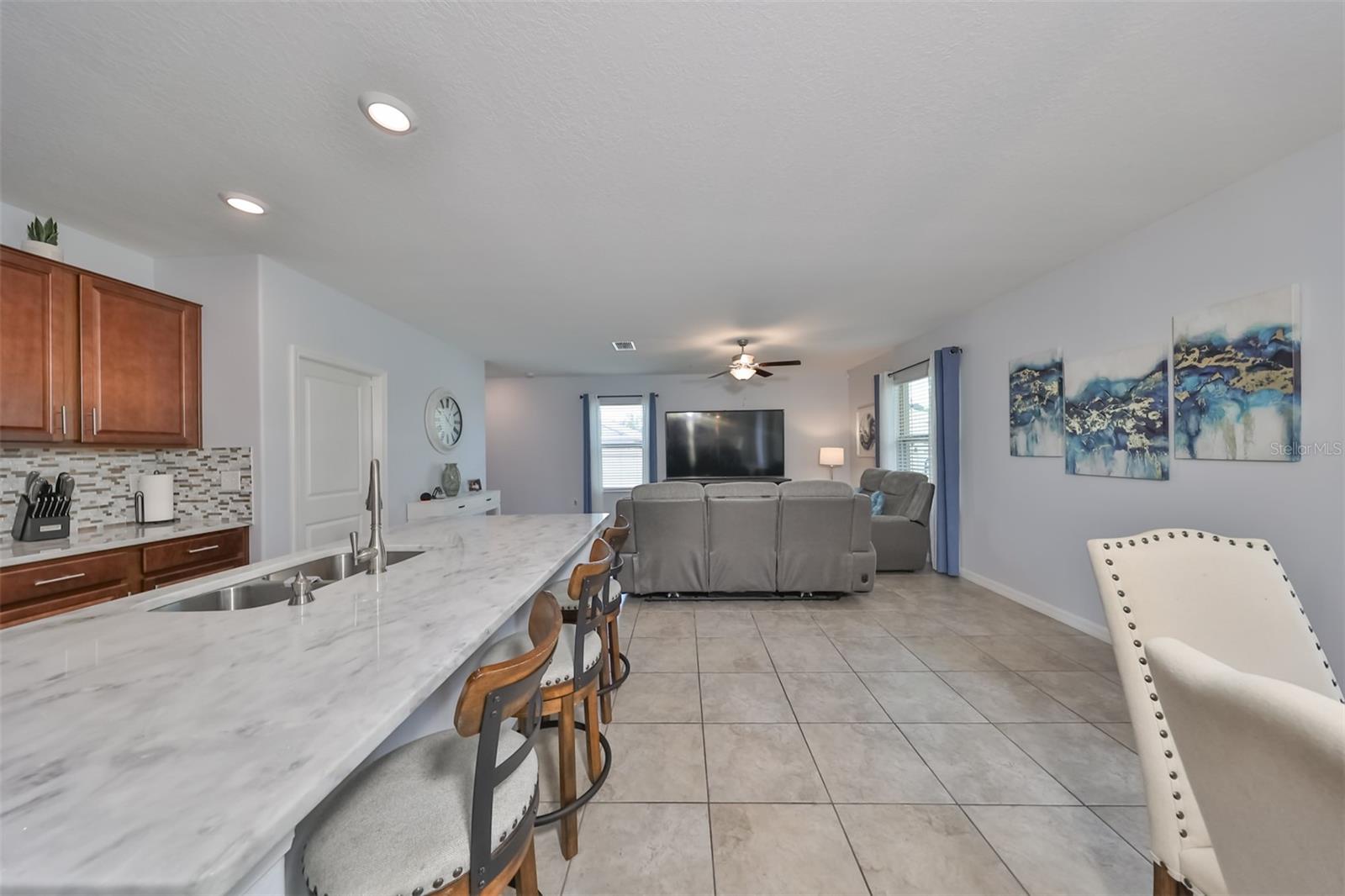 Listing photo id 8 for 10202 White Linen Avenue