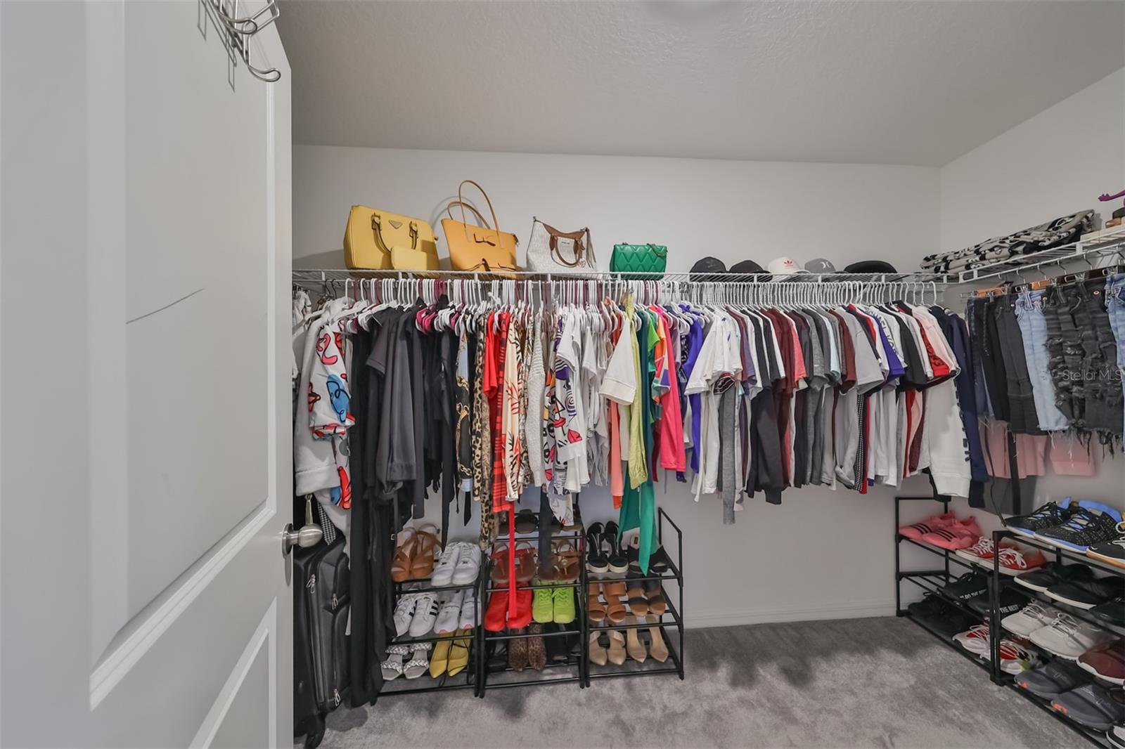 Listing photo id 20 for 10202 White Linen Avenue