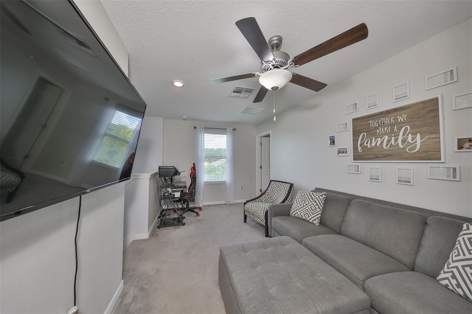 Listing photo id 22 for 10202 White Linen Avenue