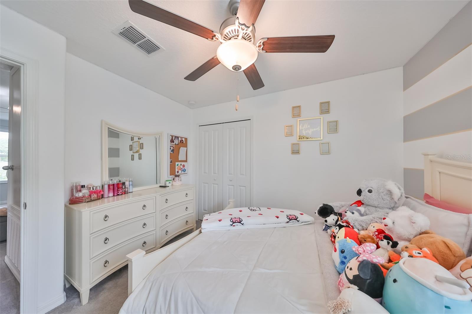 Listing photo id 24 for 10202 White Linen Avenue