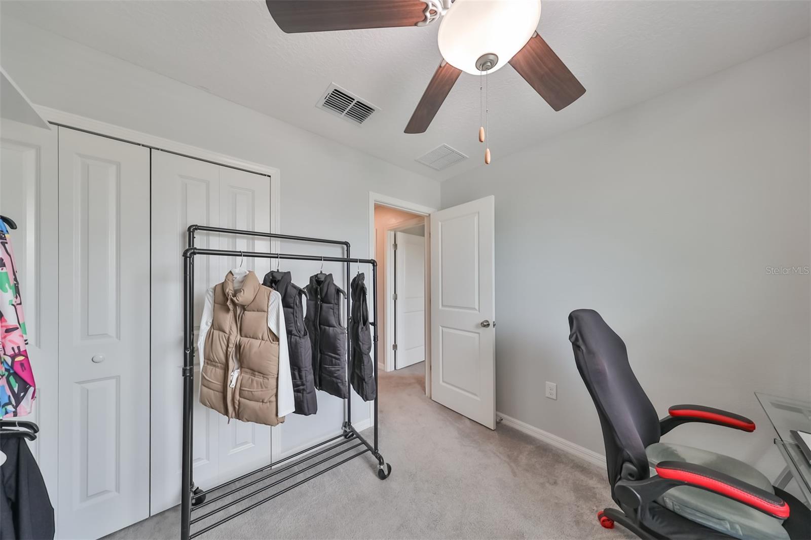 Listing photo id 26 for 10202 White Linen Avenue