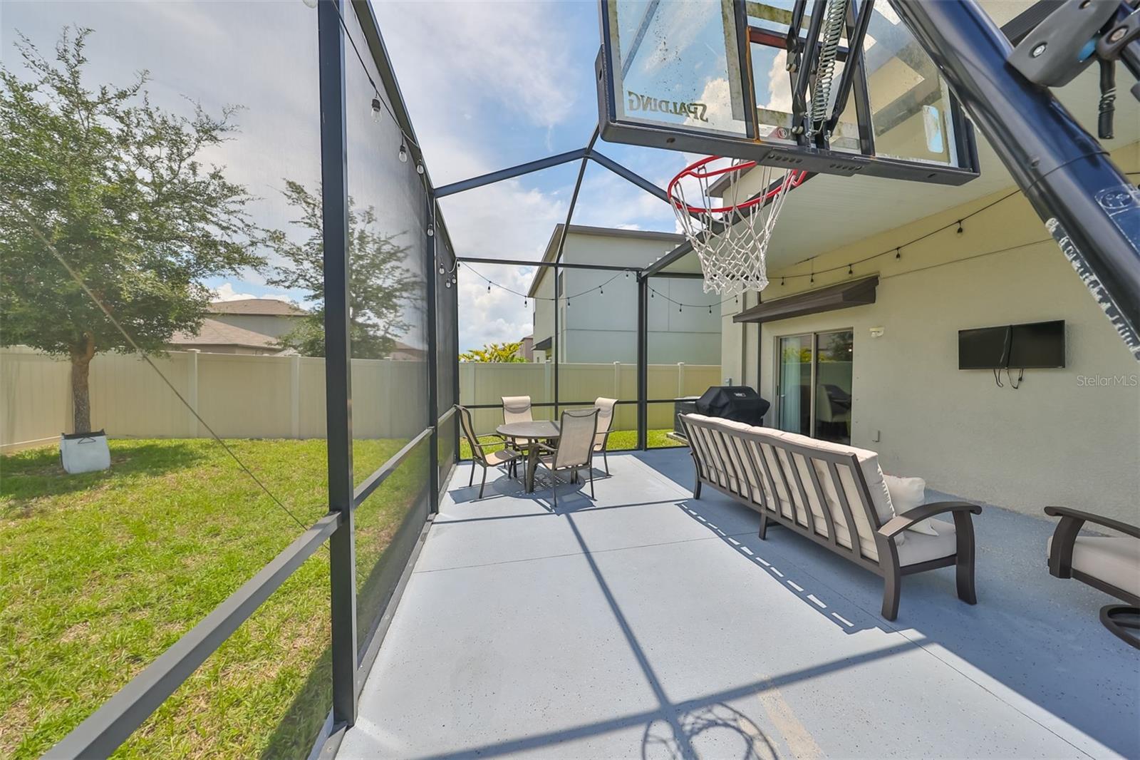 Listing photo id 32 for 10202 White Linen Avenue