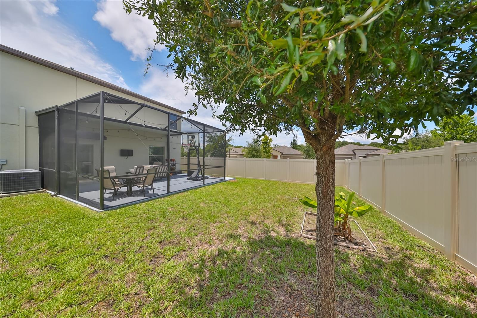 Listing photo id 34 for 10202 White Linen Avenue