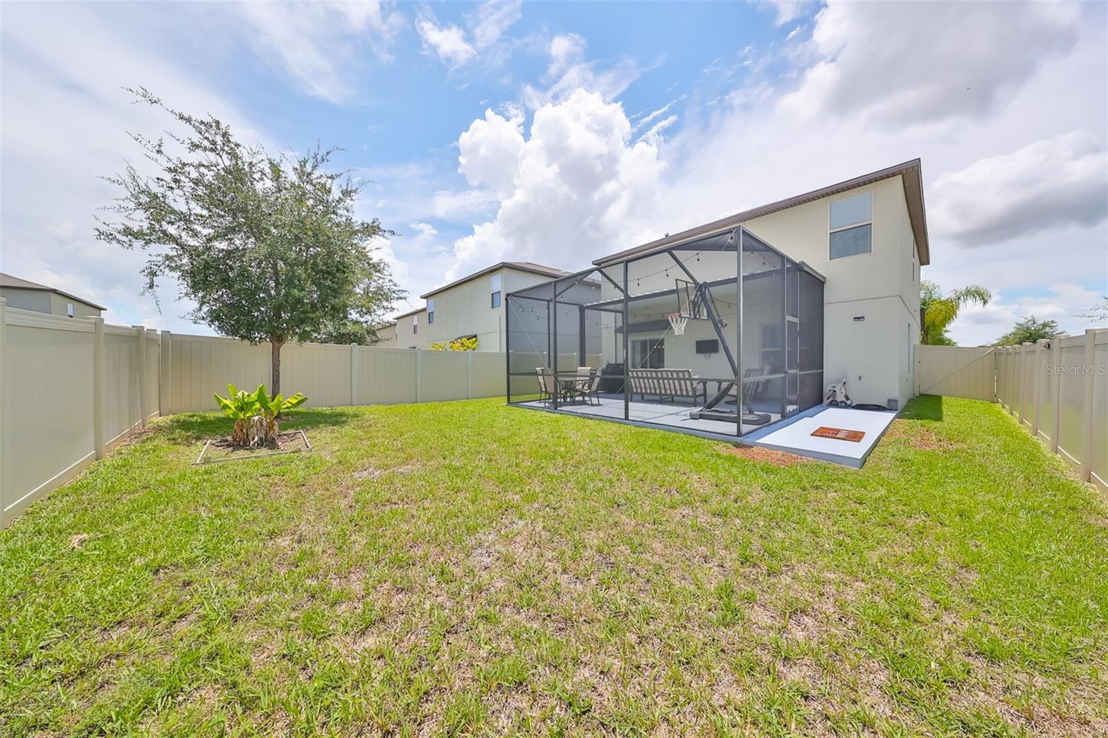 Listing photo id 36 for 10202 White Linen Avenue