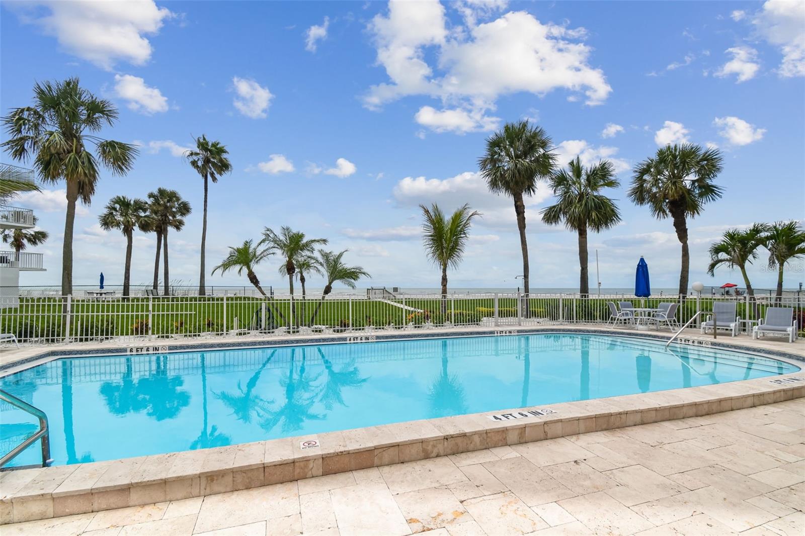Image 23 of 36 For 17980 Gulf Boulevard 505
