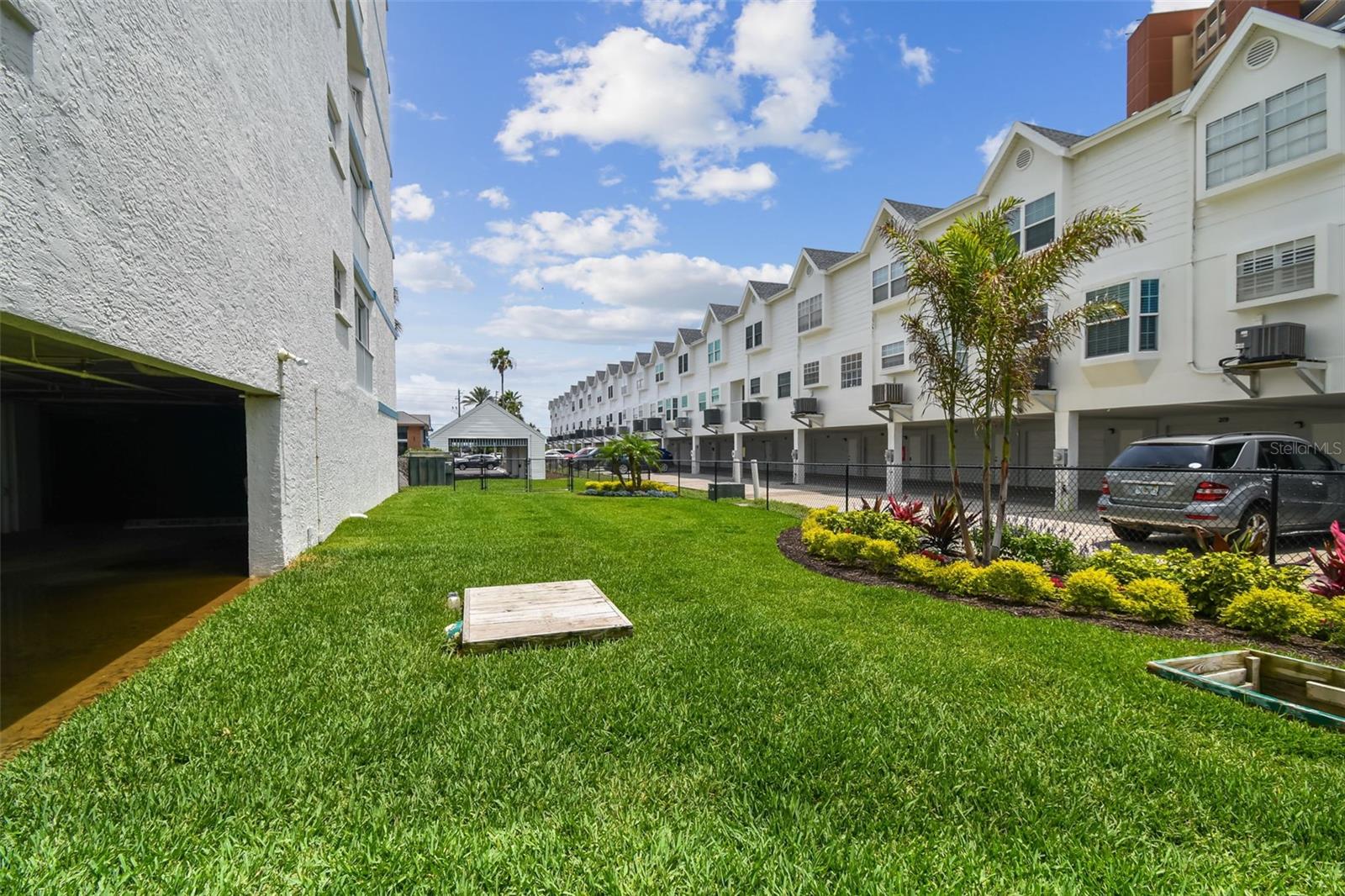 Image 28 of 36 For 17980 Gulf Boulevard 505