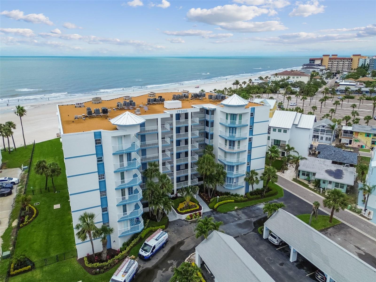 Image 32 of 36 For 17980 Gulf Boulevard 505