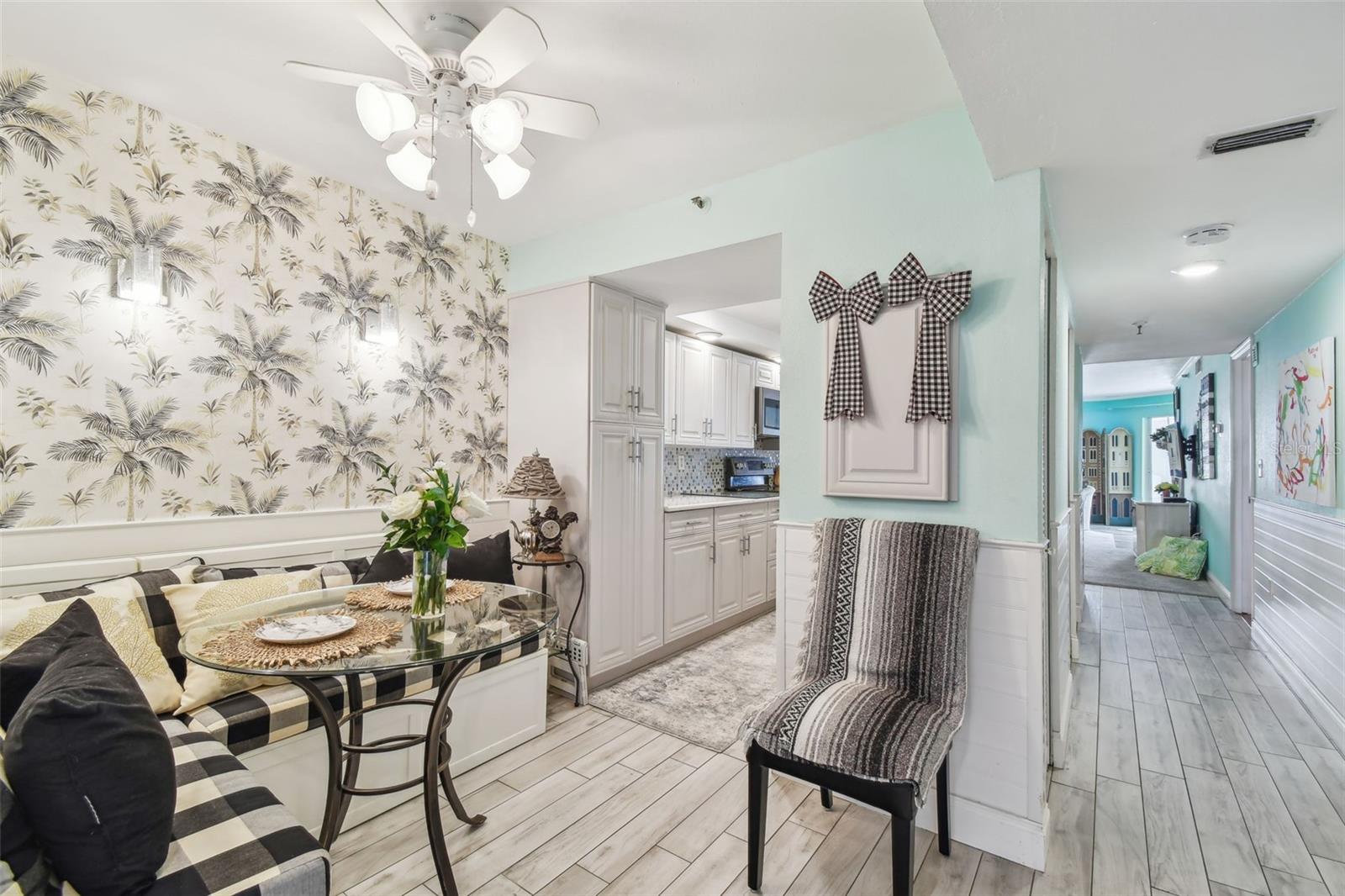 Image 4 of 36 For 17980 Gulf Boulevard 505