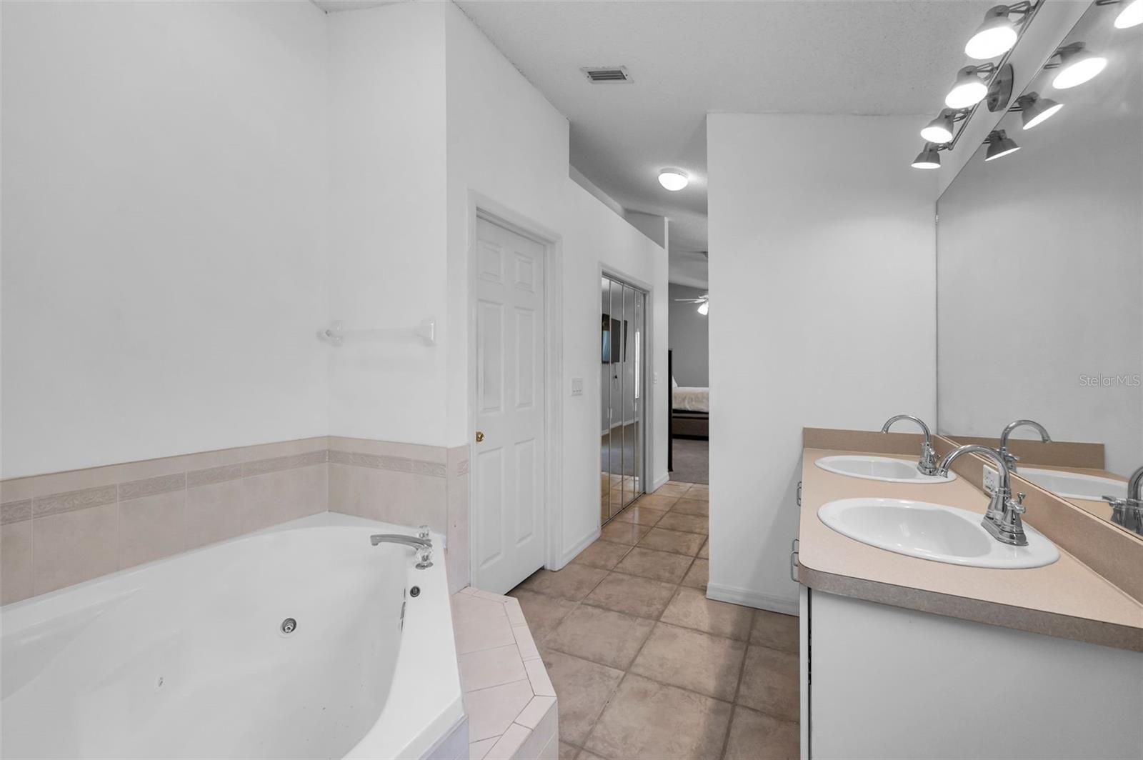Image 21 of 48 For 6521 Oelsner Street
