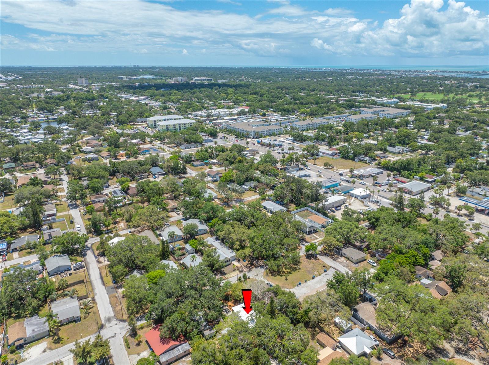 Image 3 of 34 For 612 Beverly Avenue