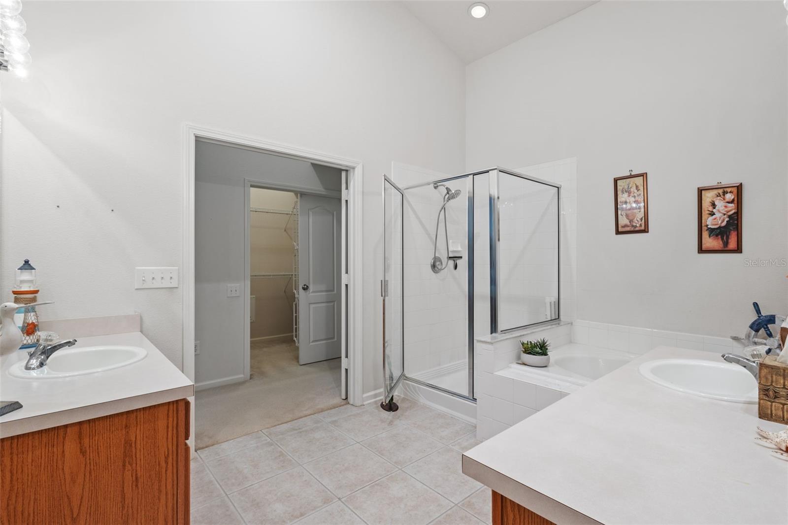 Image 33 of 60 For 25332 Lexington Oaks Boulevard