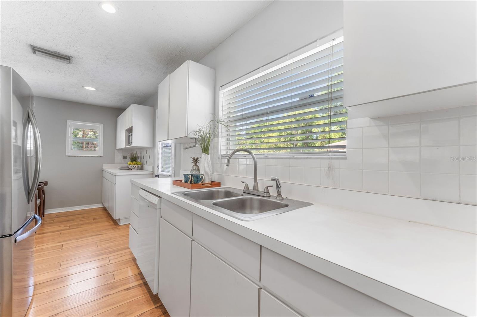 Image 10 of 31 For 3125 Fielder Street