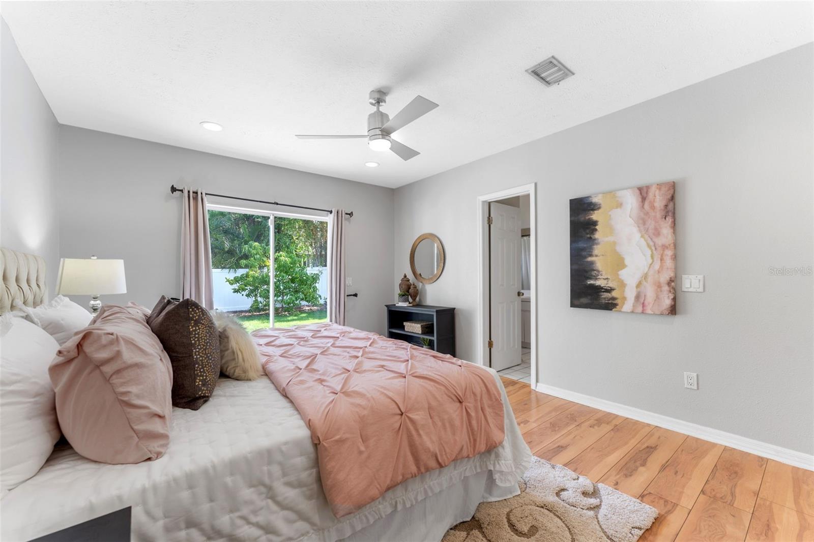Image 13 of 31 For 3125 Fielder Street