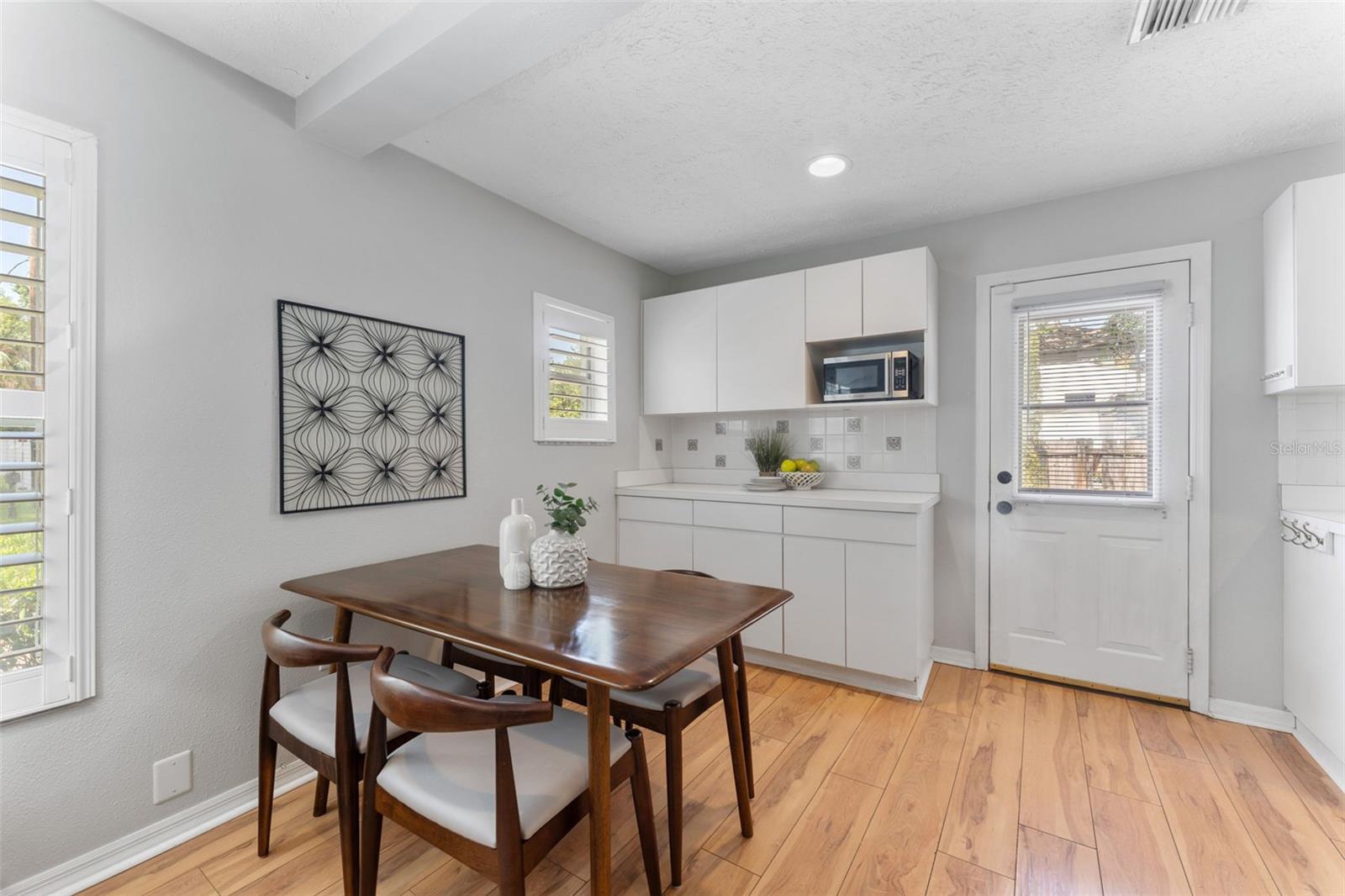 Image 6 of 31 For 3125 Fielder Street