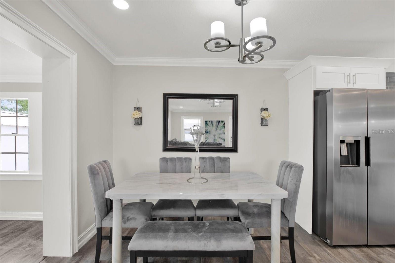 Listing photo id 4 for 6020 50th Street