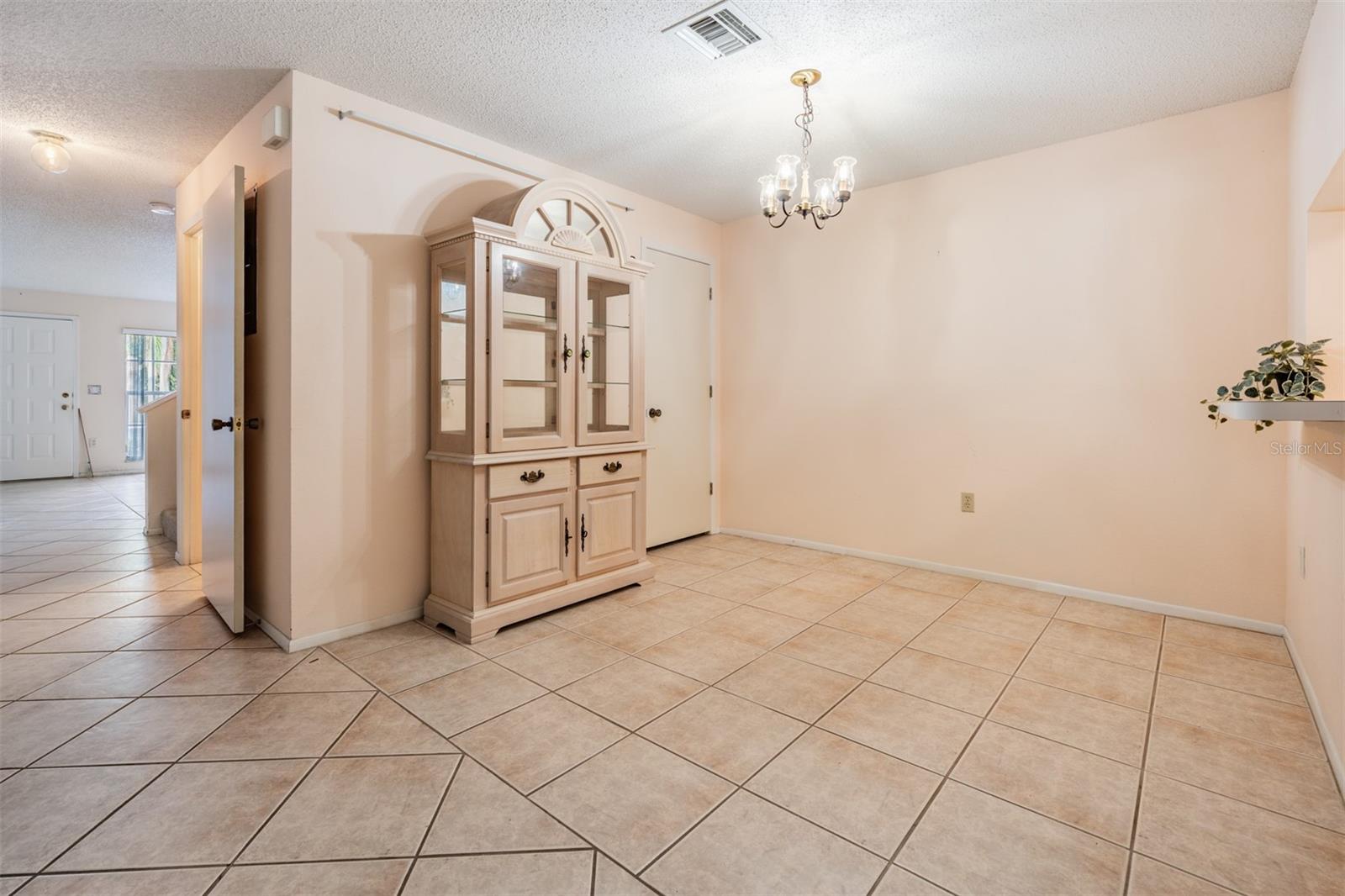 Image 4 of 20 For 2897 Thaxton Drive 64