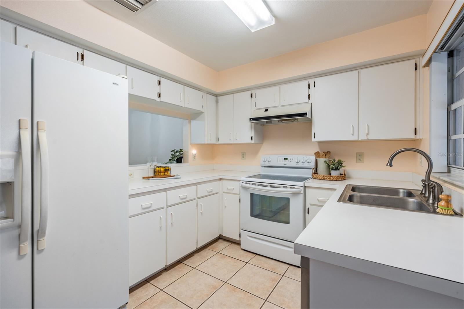 Image 7 of 20 For 2897 Thaxton Drive 64