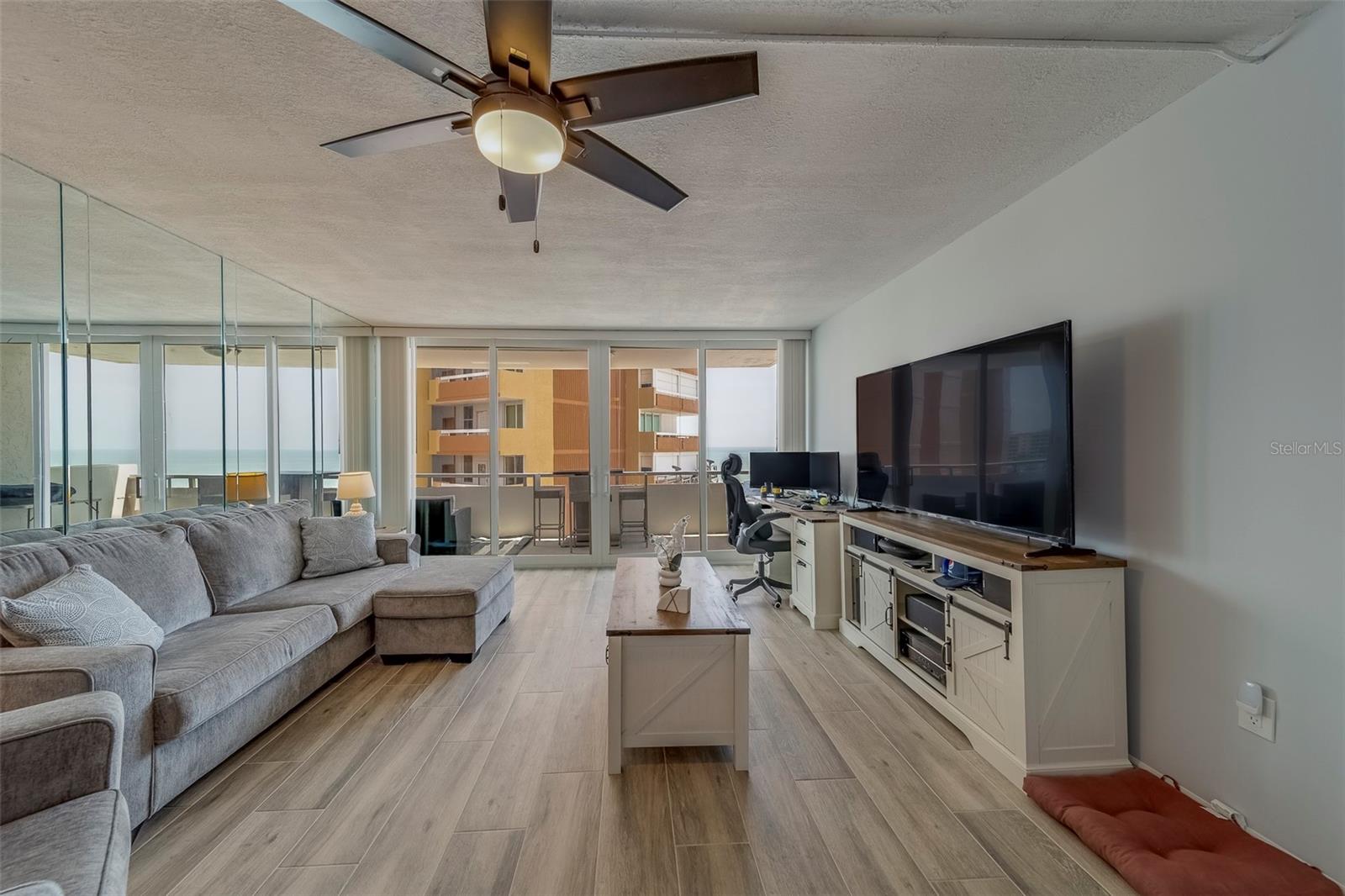 Image 12 of 52 For 17920 Gulf Boulevard 802