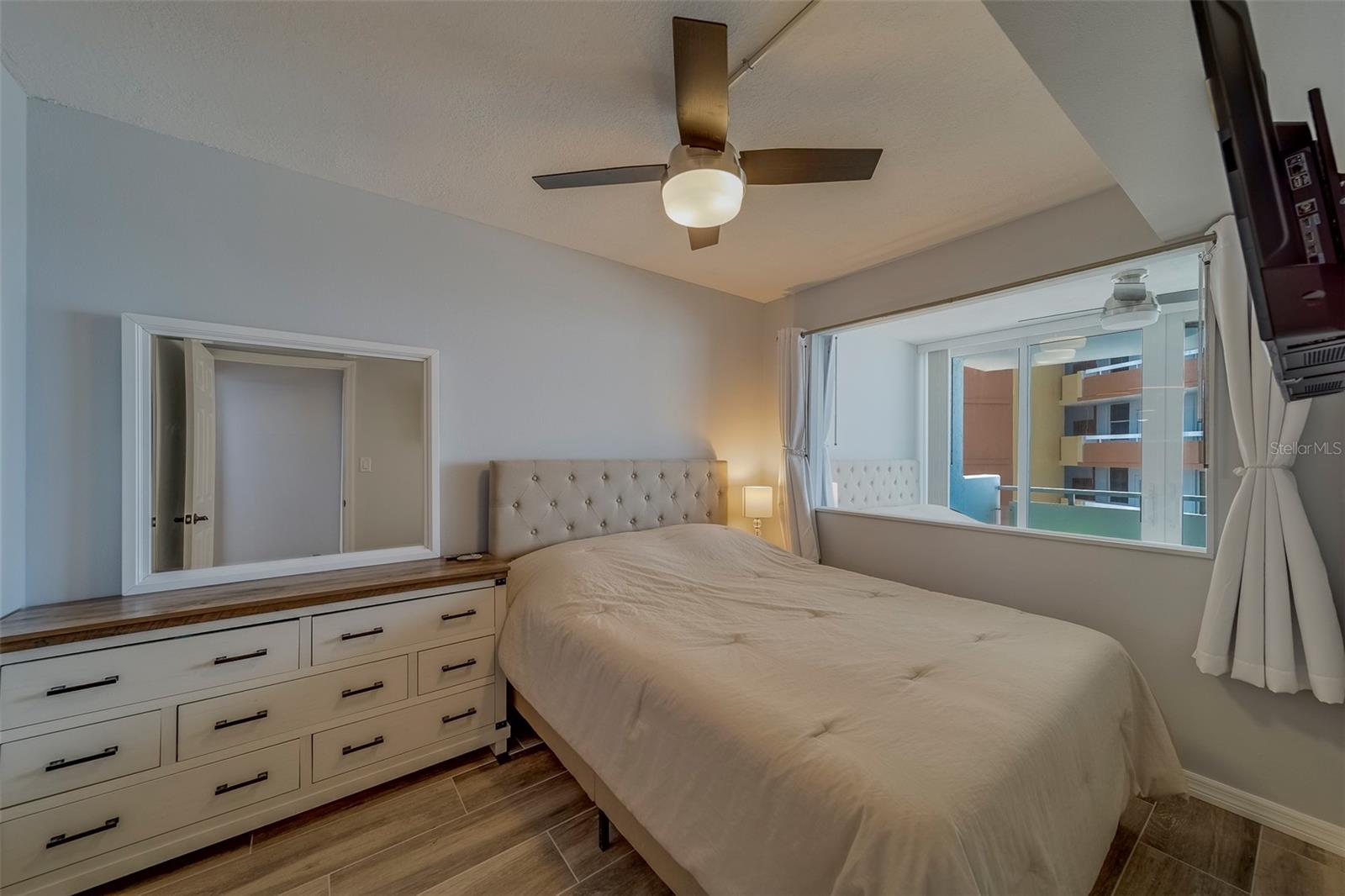 Image 15 of 52 For 17920 Gulf Boulevard 802