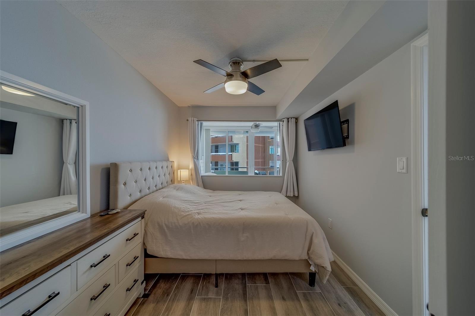 Image 16 of 52 For 17920 Gulf Boulevard 802
